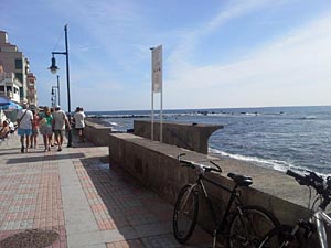 Strandpromenade von Las Galletas auf Teneriffa