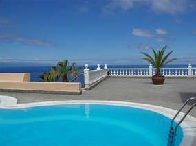 Strandnahe FeWo, Meerblick & Pool