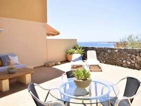 El Poris: Moderne FeWo 2 + gr. Pool