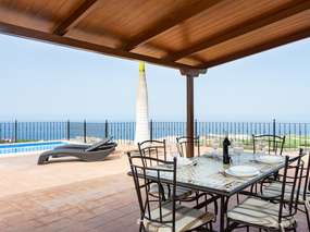Meerblick-Haus mit Pool beheizbar