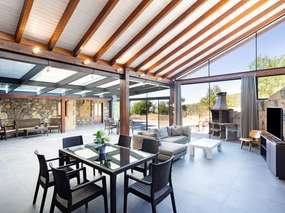 Meerblick-Finca mit Privatpool