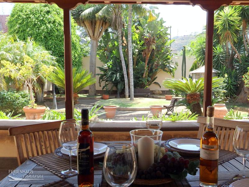 Traditionelles Haus aus der Kolonialzeit mit Garten direkt in La Laguna