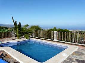 4 Pers. Haus mit Pool; Wandergebiet