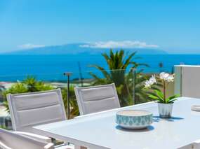 Süden: Haus mit Pool beheizbar