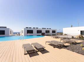 Moderne Fewo | Pool + Strandnah