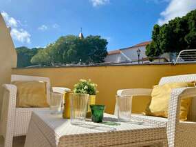 Ferienwohnung mit Terrasse + Balkon