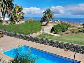 2 SZ Finca-FeWo: Pool und Meerblick