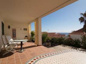 FeWo mit großer Terrasse am Meer