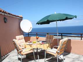 Haus m. Meerblick, Pool, Alleinlage