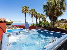 Finca mit Pool & Whirlpool