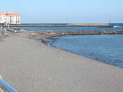 Wellenbrecher am Playa Puerto de Güimar Wellenbrecher am Playa Puerto de Güimar