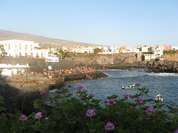 Hafen und Playa de Alcala