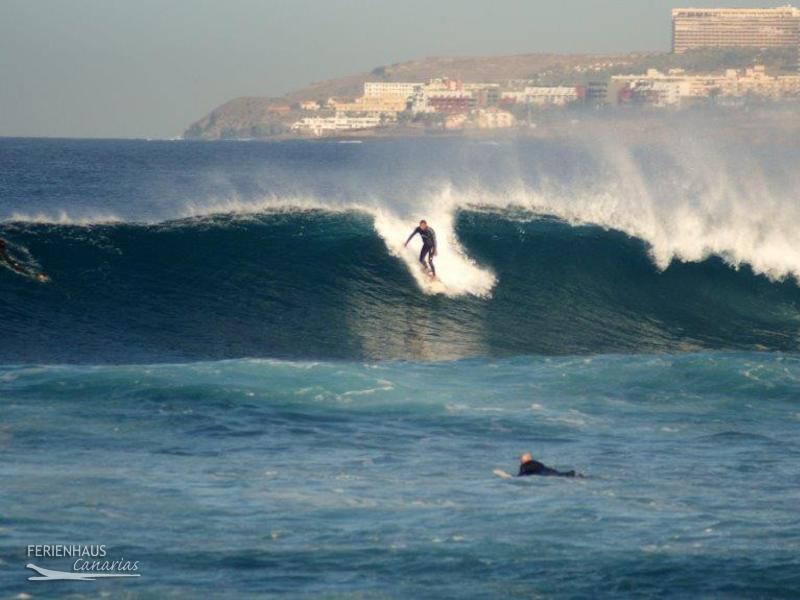 Wellenreiter auf Teneriffa