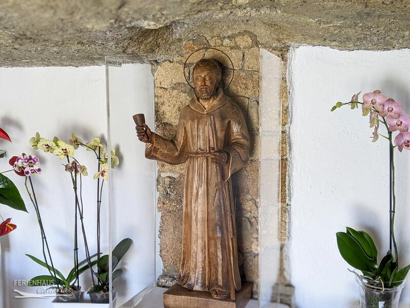 Statue von Santo Hermano Pedro