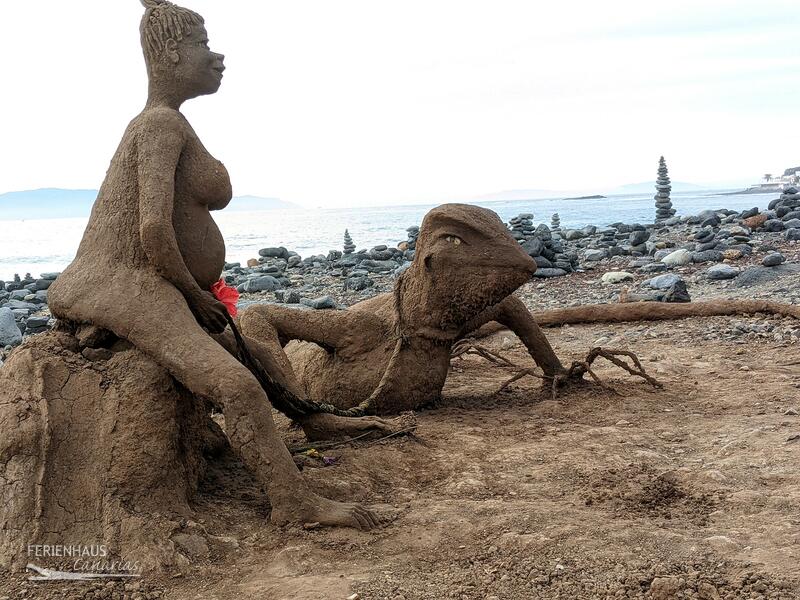 Sandskulpturen am Strand Teneriffa Sandskulpturen am Strand Teneriffa