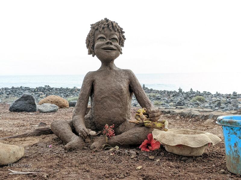 Sandskulpturen am Strand Teneriffa Sandskulpturen am Strand Teneriffa