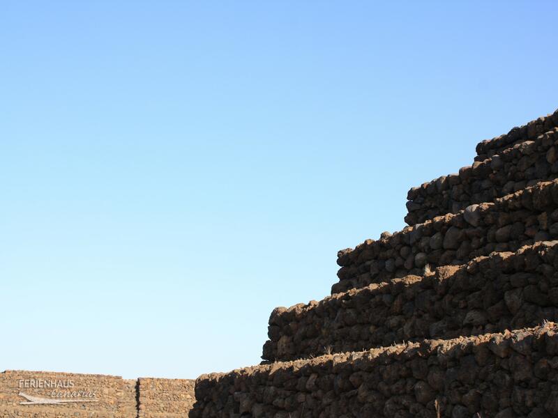 Blick auf die Pyramiden von Güimar